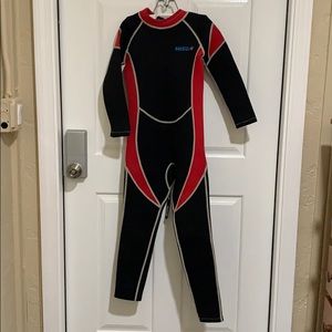 Wet suit